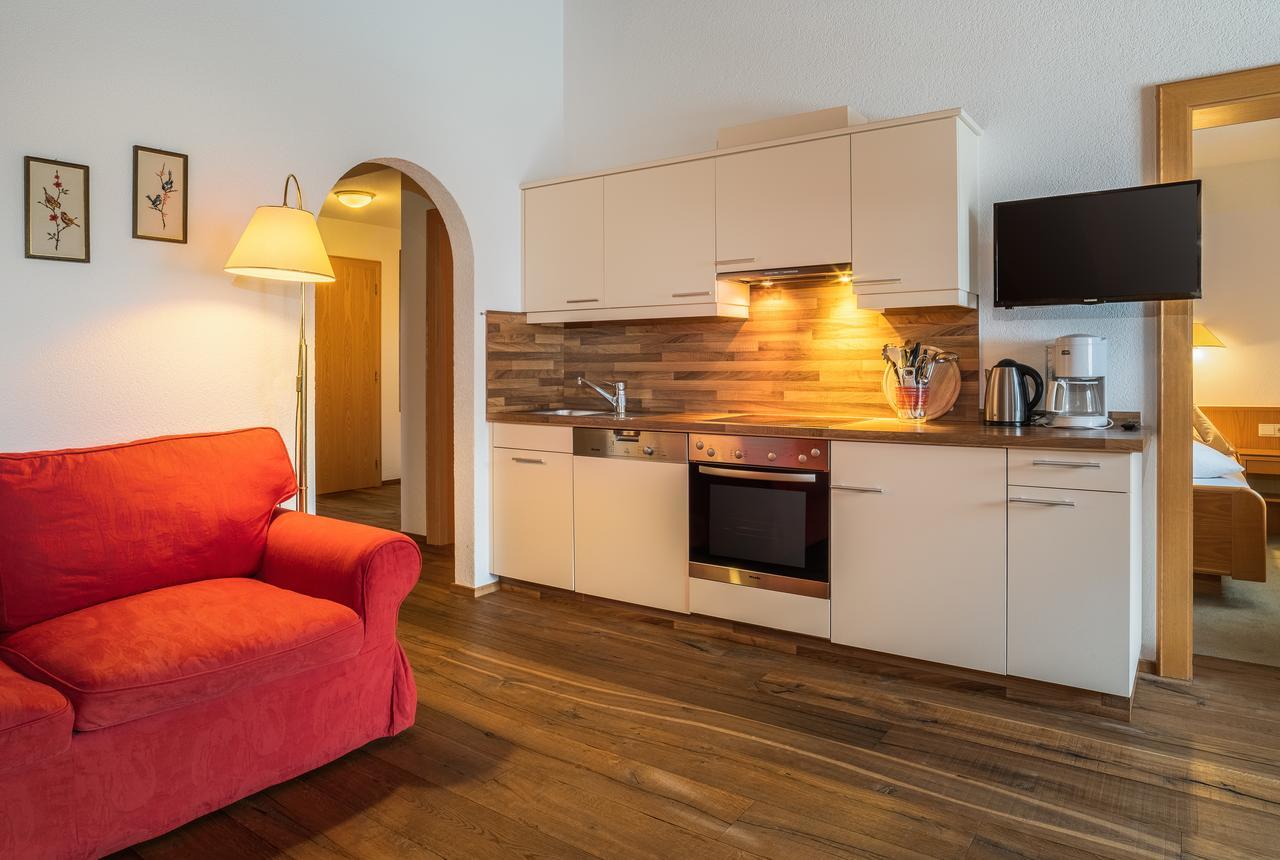 Pension Juliana Lech am Arlberg Exterior foto